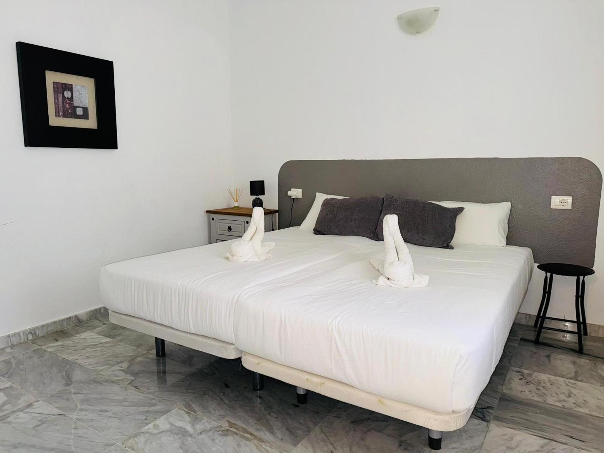 Rio'S Apartment Los Cristianos 阿罗纳 外观 照片